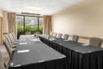 Meeting room with 2 tables in U shape